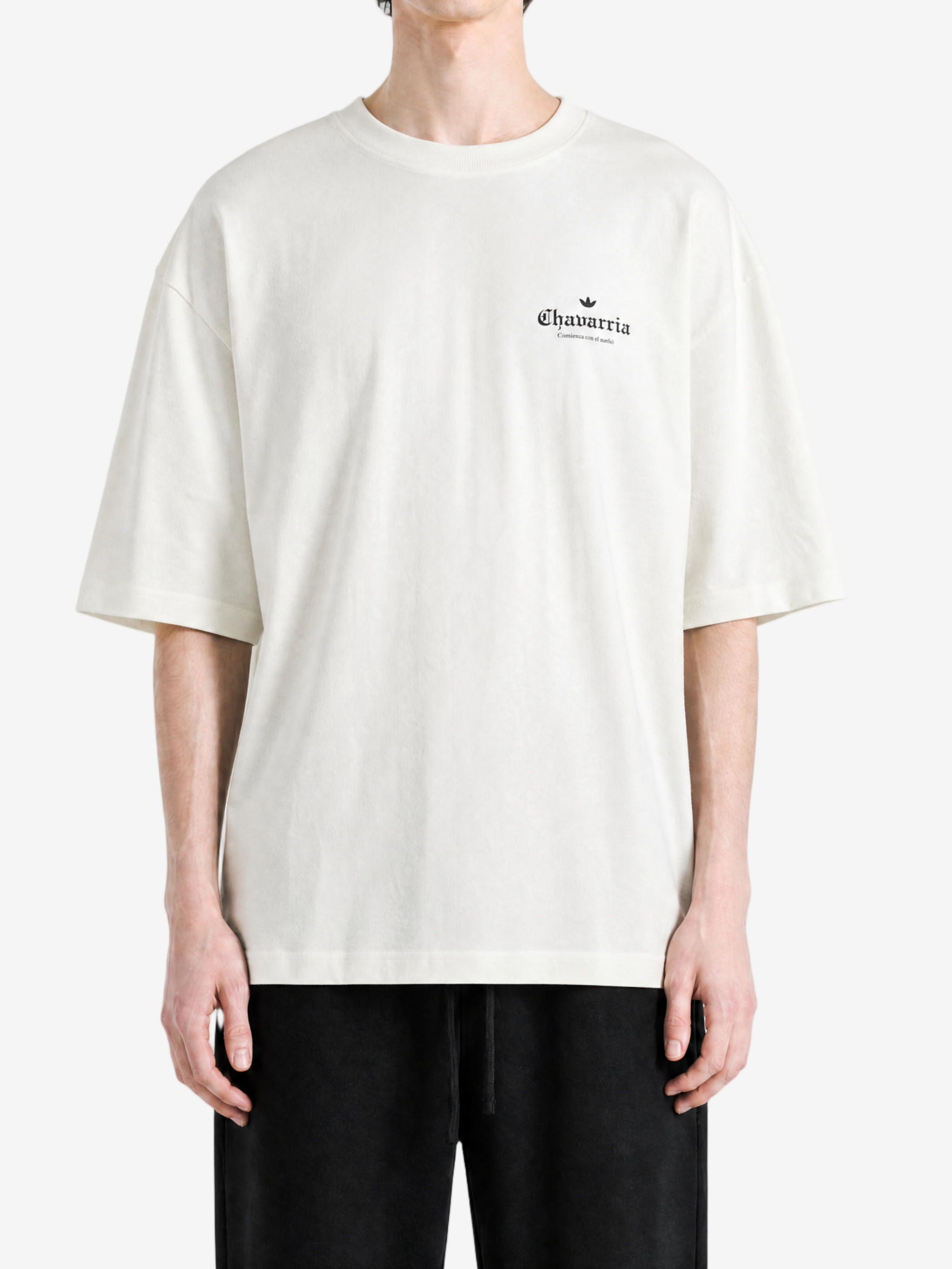 White t-shirt, full body view