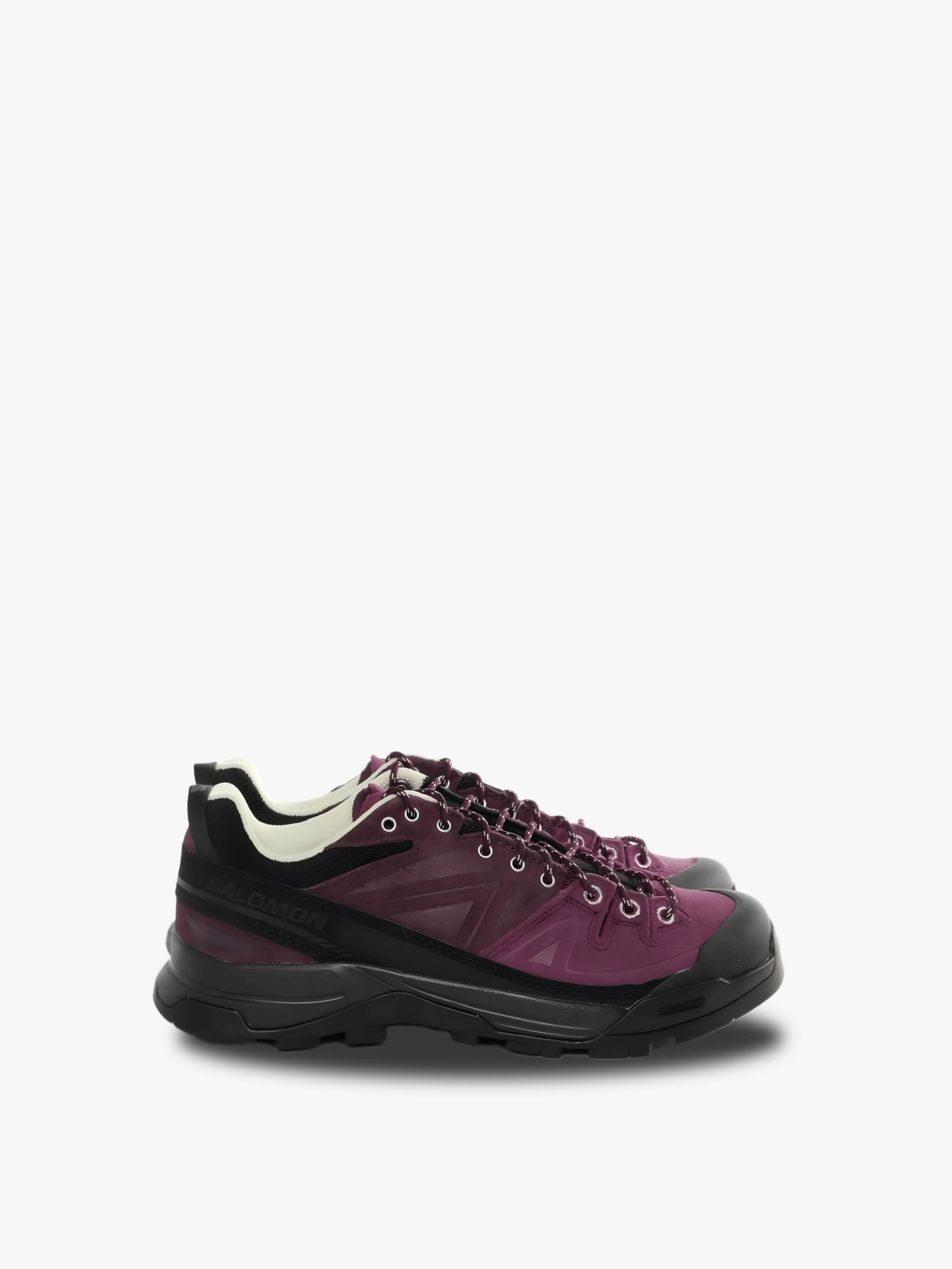 purple sneakers,front view