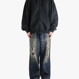 Black hoodie,full body view