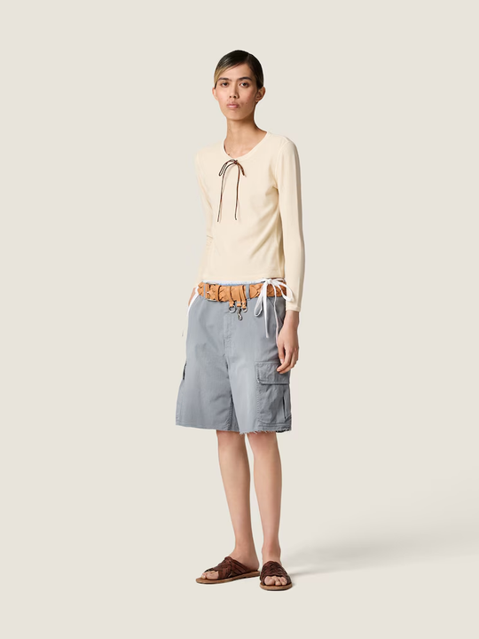 Tan t-shirt, full body view