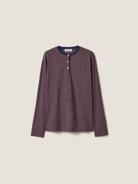 Navy top, front view