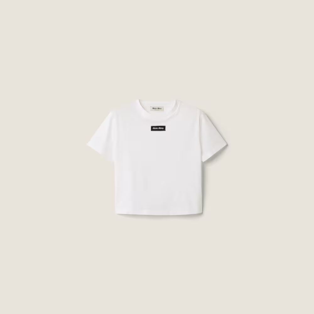 White shirt, front view