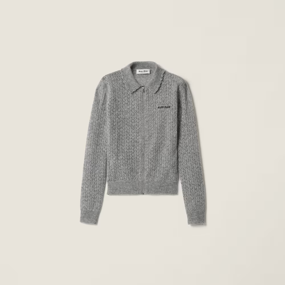 Grey knitwear, front view