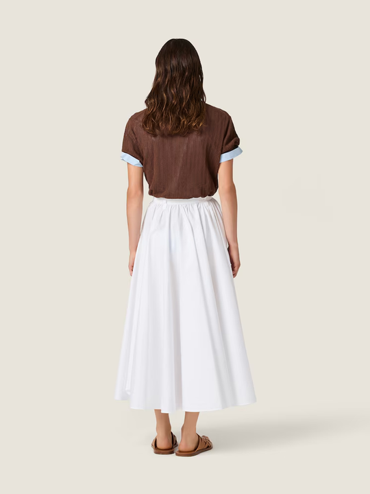 Brown shirt, full body view