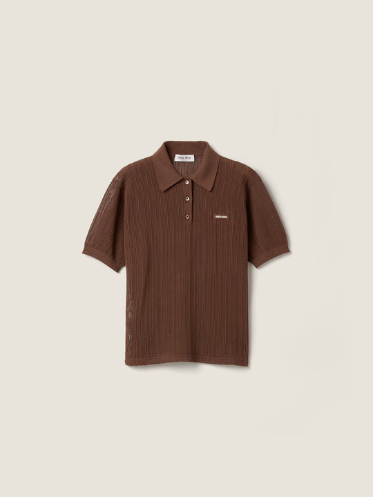 Brown shirt, front view