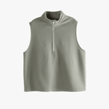 Grey top, front view