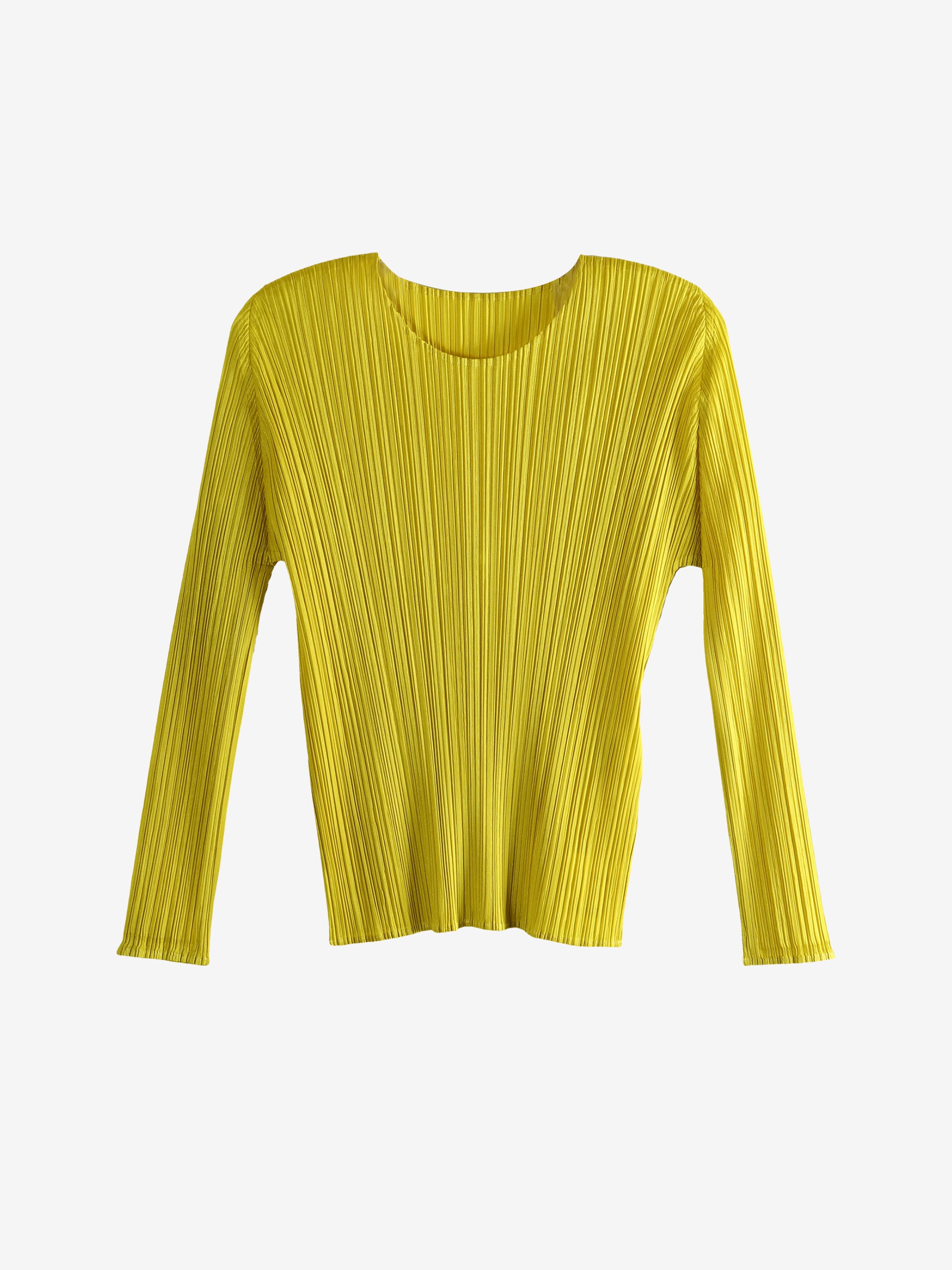 Yellow top, front view