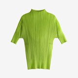 Green shirt, front view