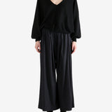 Black sweatshirt, full body view