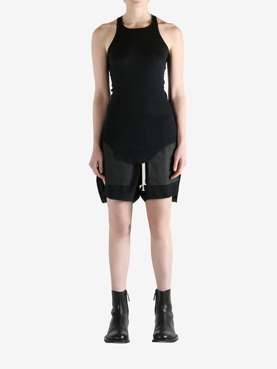Black tops,front view
