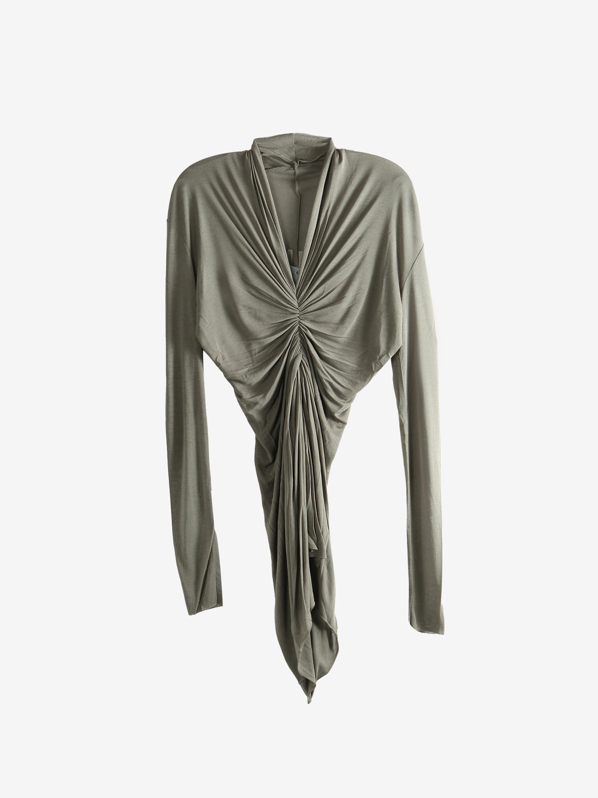 Grey t-shirt, front view