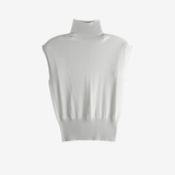 White top, front view