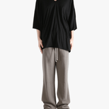 Black shirt,full body view