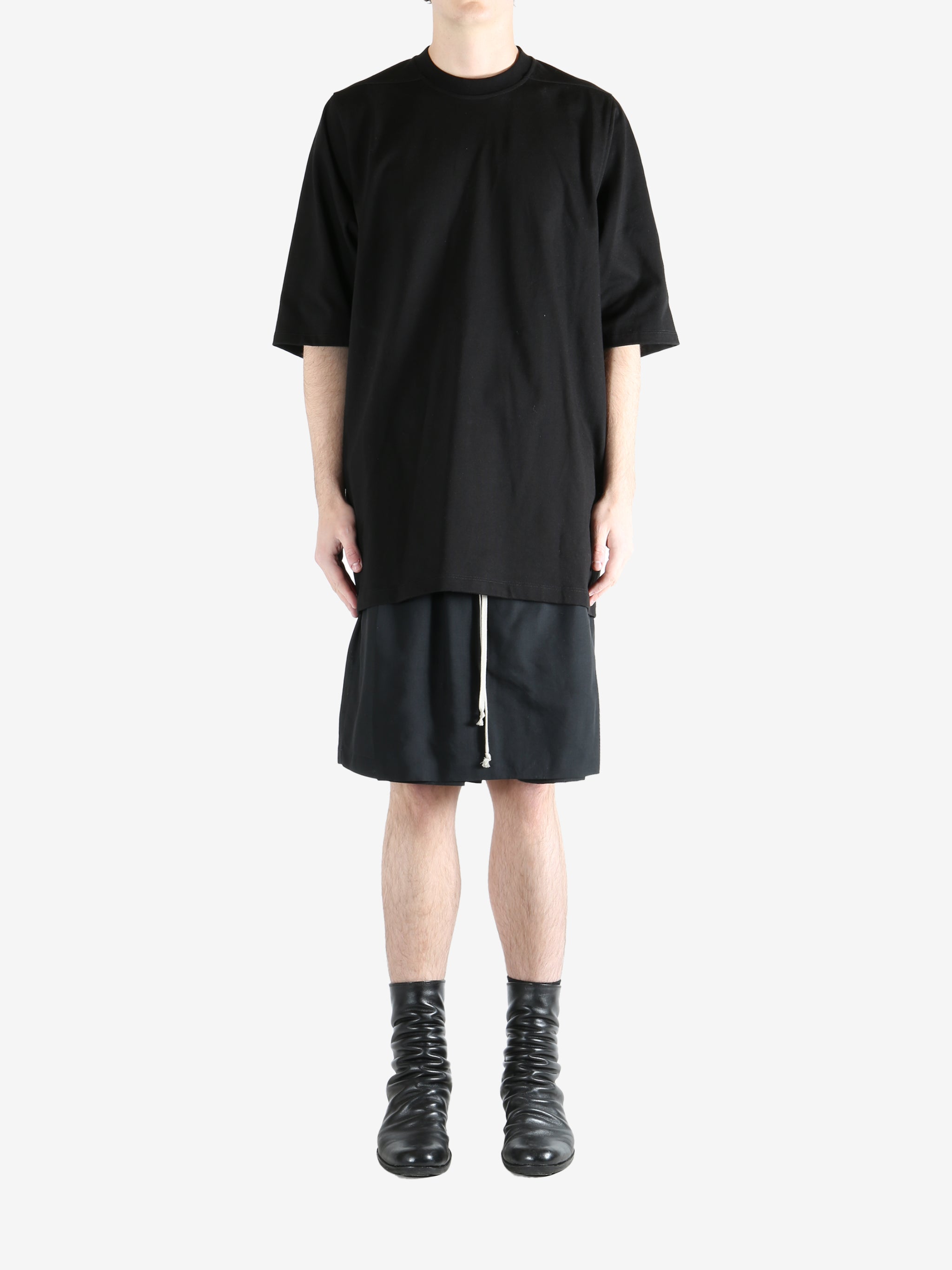 black t-shirt,full body view