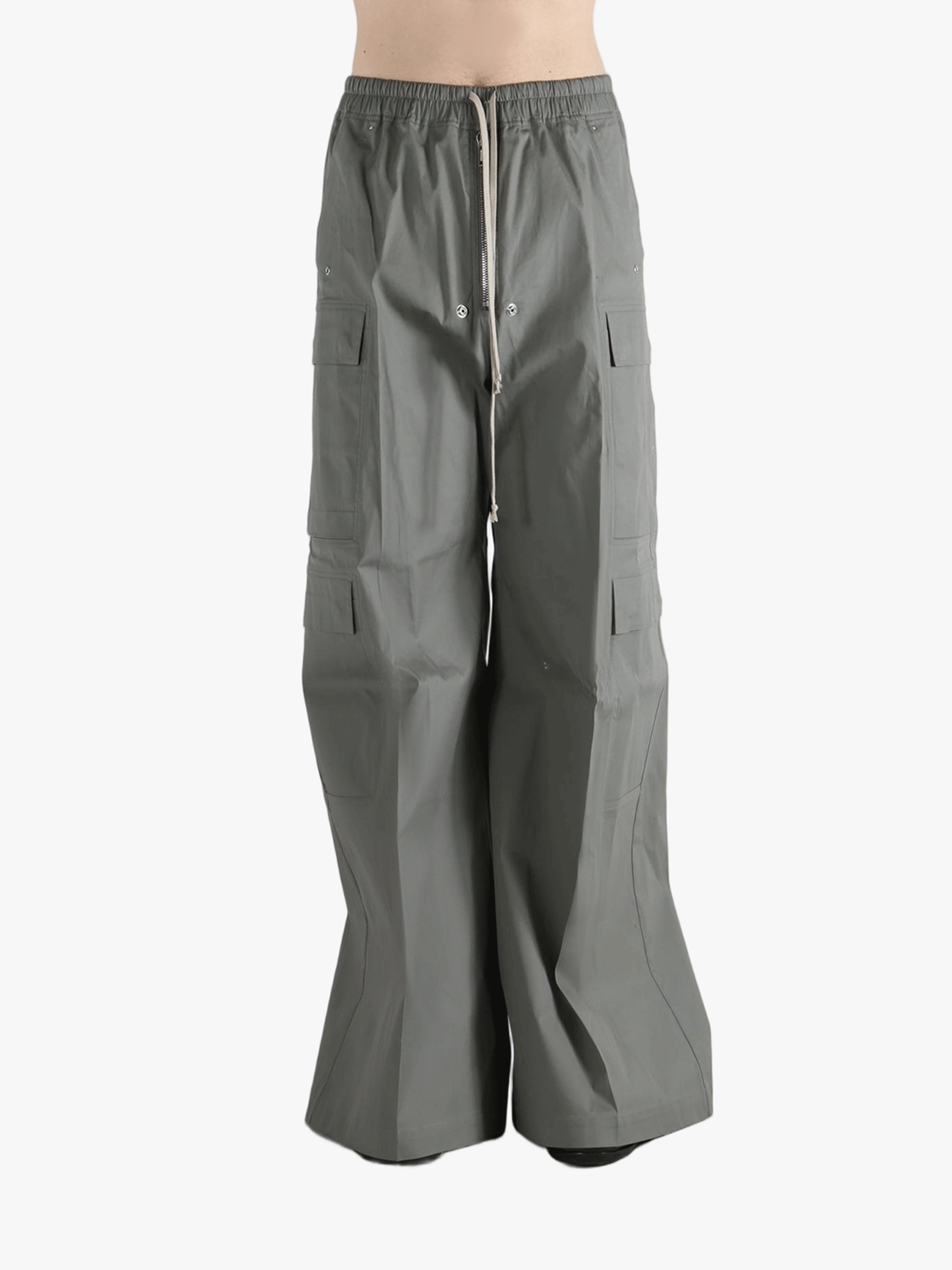 Gray cargo pants,front view