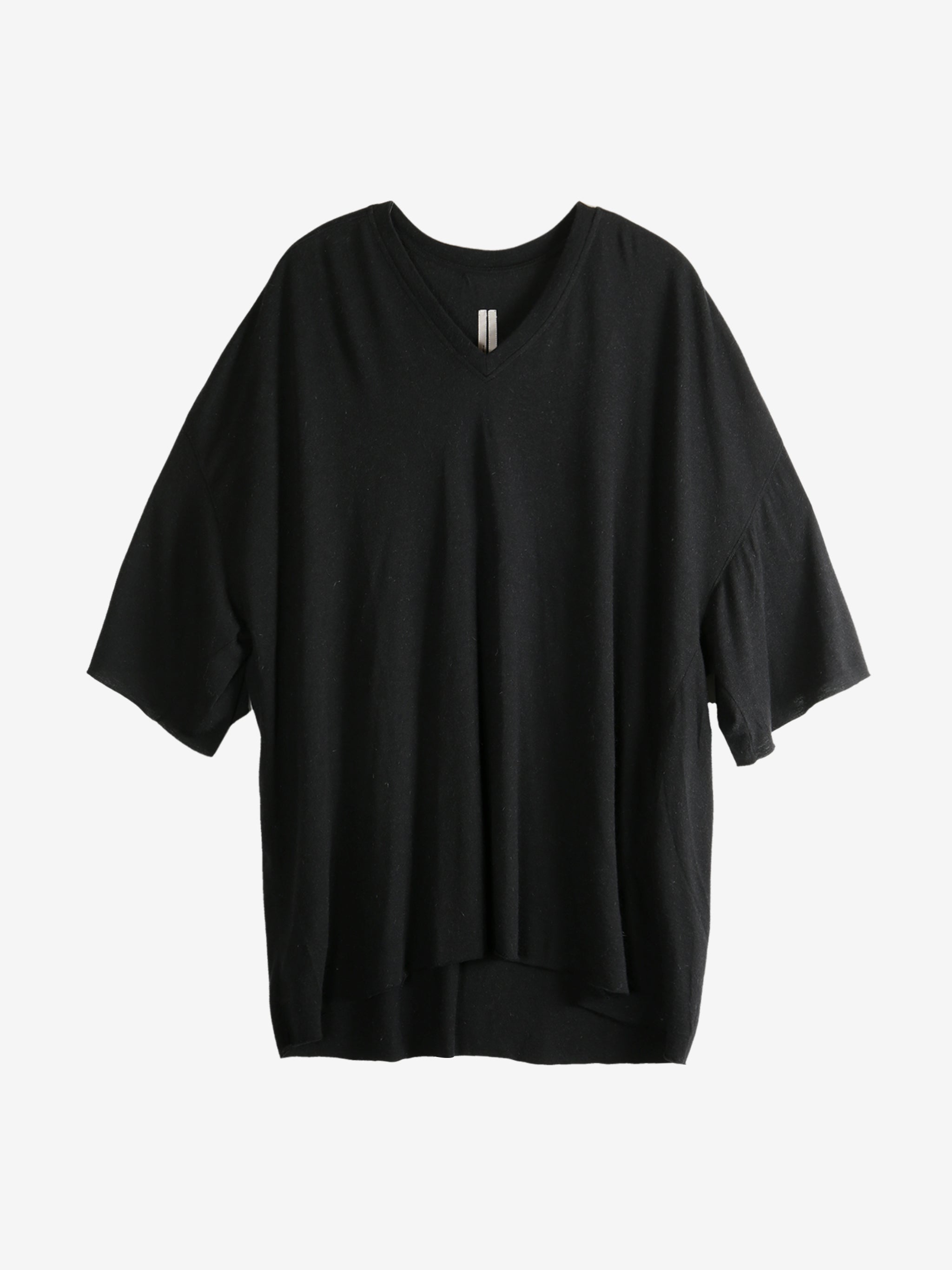 Black t-shirt, front view