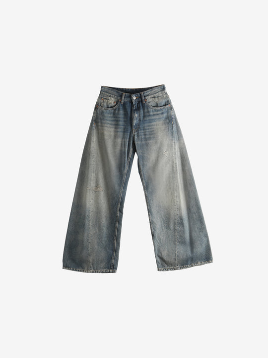 Blue pants,front view