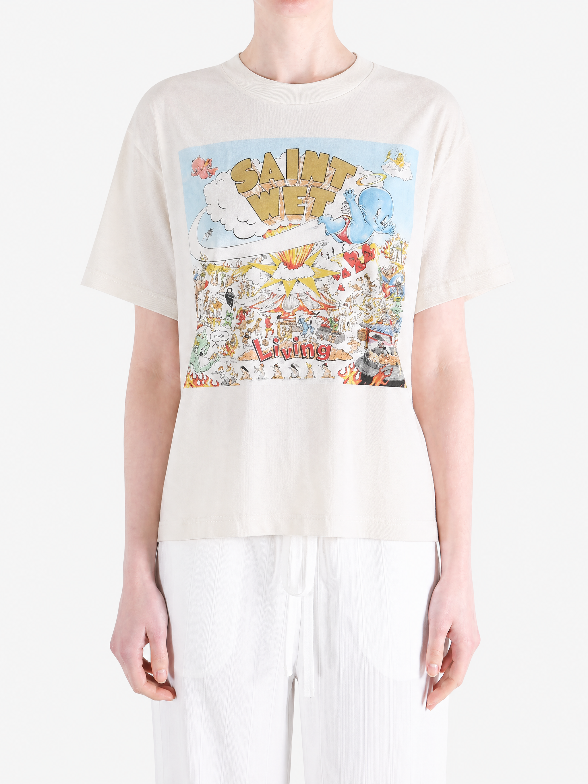 White t-shirts worn by a person, showing the t-shirts' fit