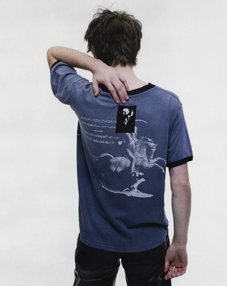 Blue t-shirt, full body view