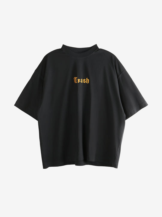 Black t-shirt,front view
