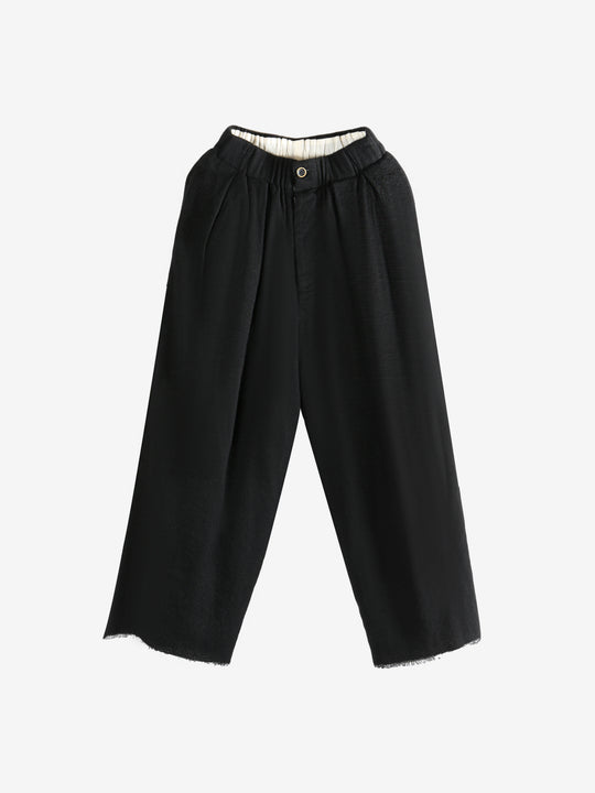 Black pant, front view