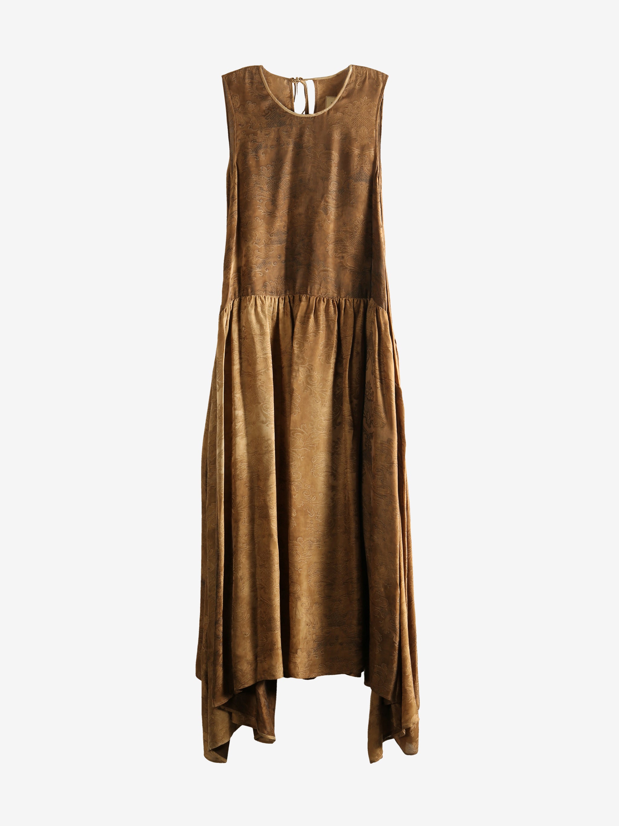 Brown dress, front view