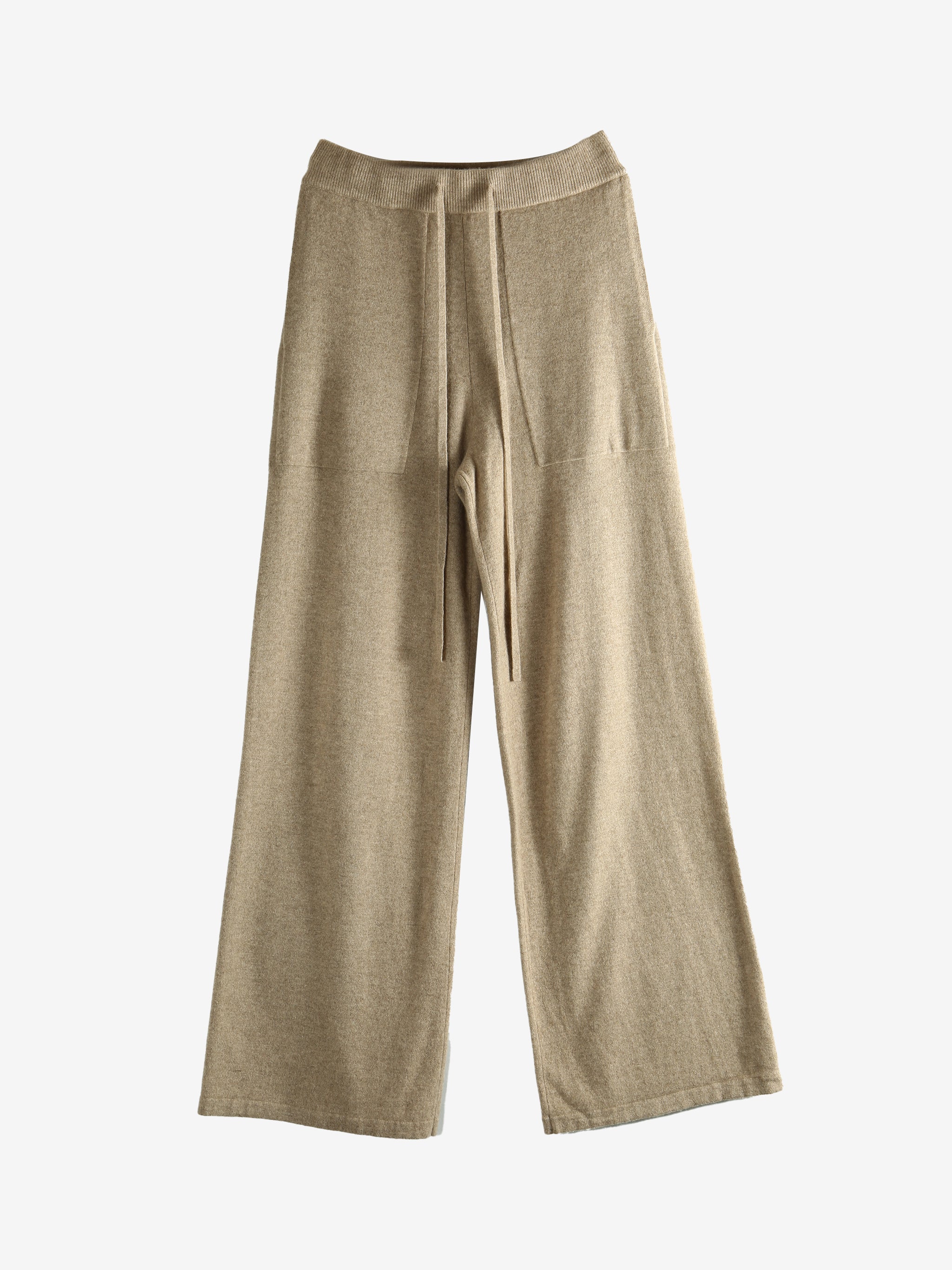 Beige pants,front view