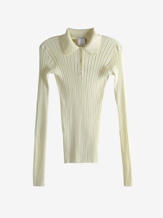 White shirt, front view