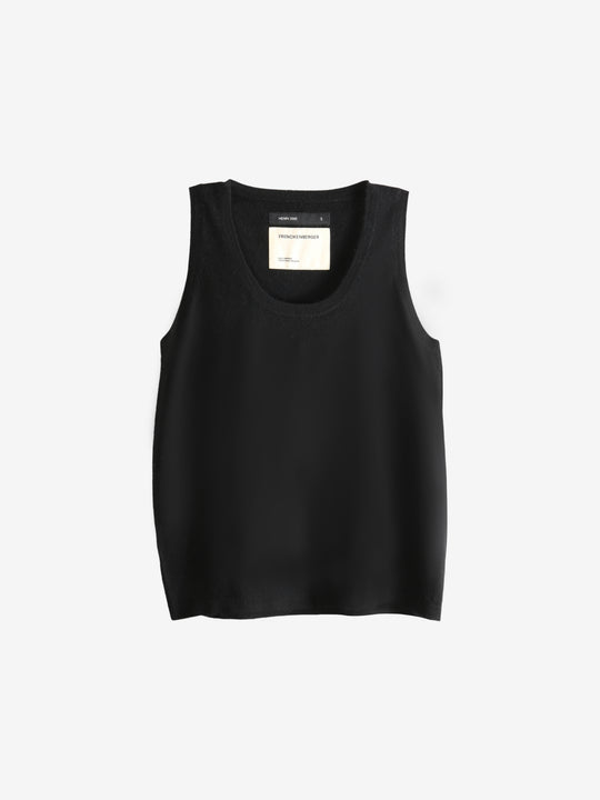 Black top, front view