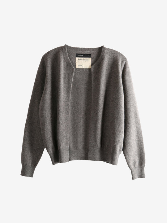 Grey knitwear, front view