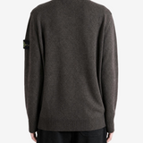Grey knitwear, front view