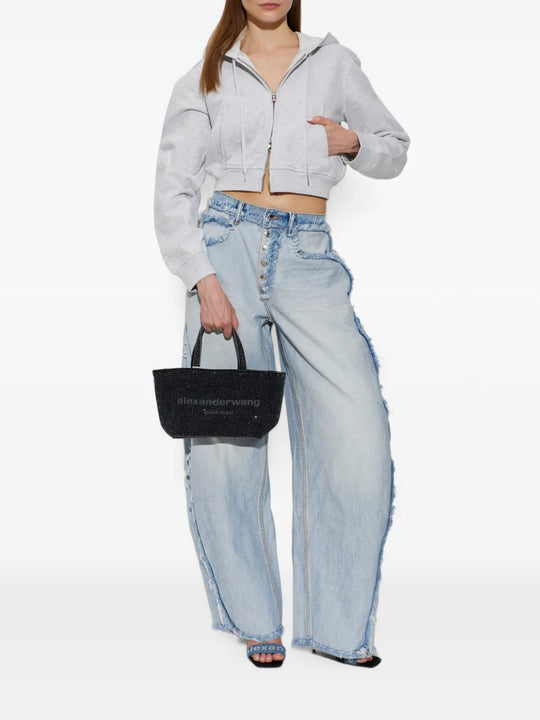 Grey top, full body view