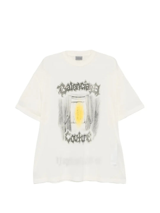 White t-shirt, front view