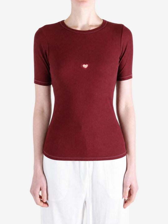 Burgundy t-shirt worn by a person, showing the t-shirt fit