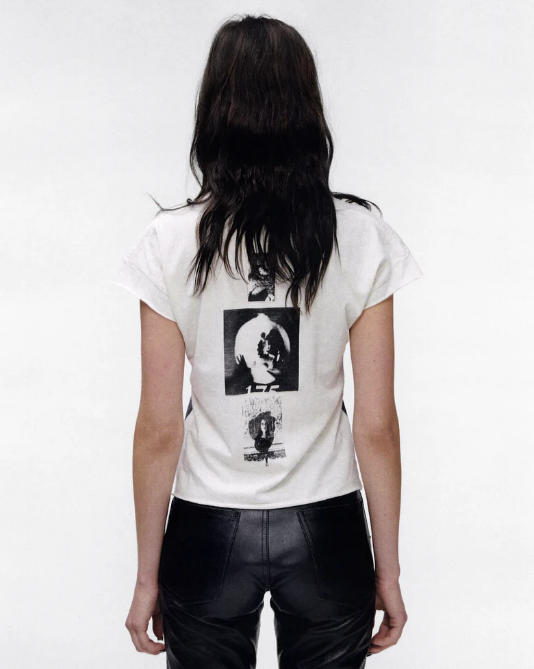 White t-shirt, full body view