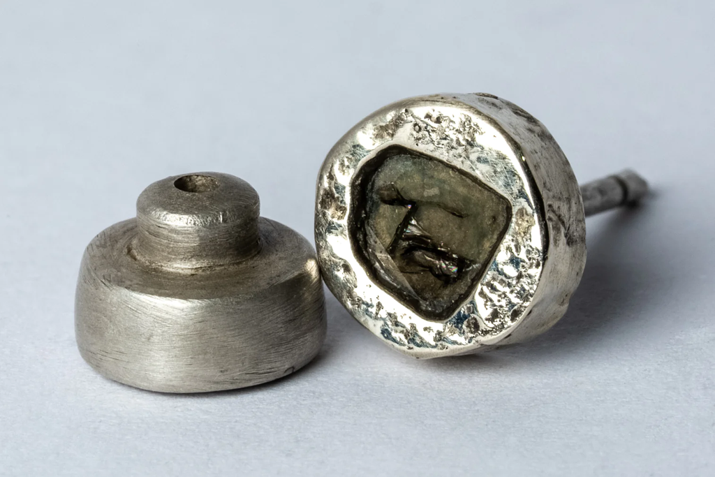 PARTS OF FOUR Tiny Stud Earring (Fuse, 0.1 CT, Diamond Slab, DA10KW+DIA)