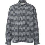 Grey shirt, front view