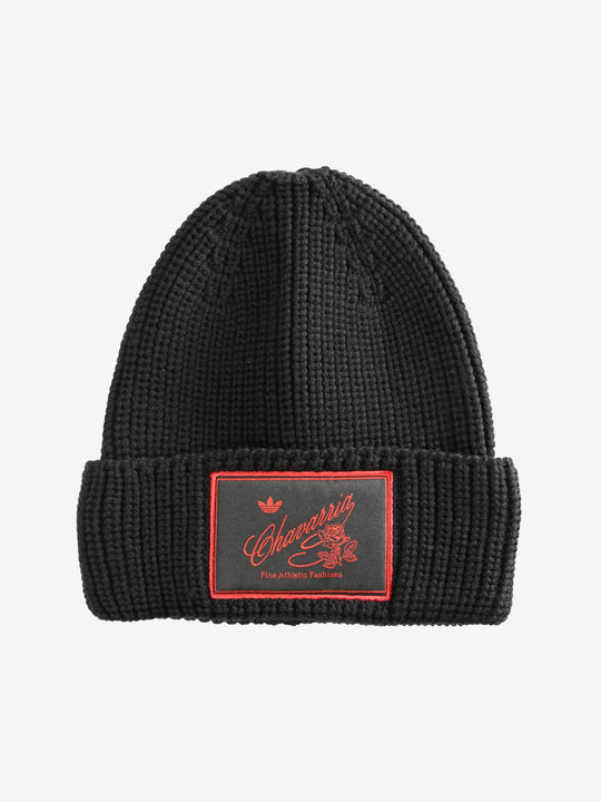 Black knit beanie,front view