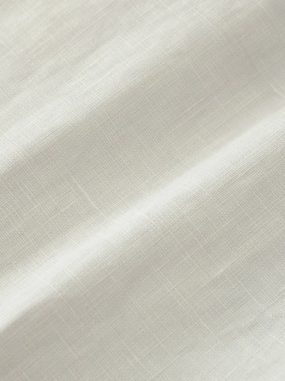Close-up of Grey tops，showing texture of the 100% linen fabric
