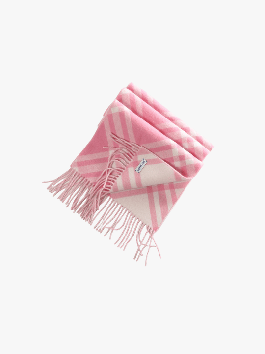 Pink scarf, front view