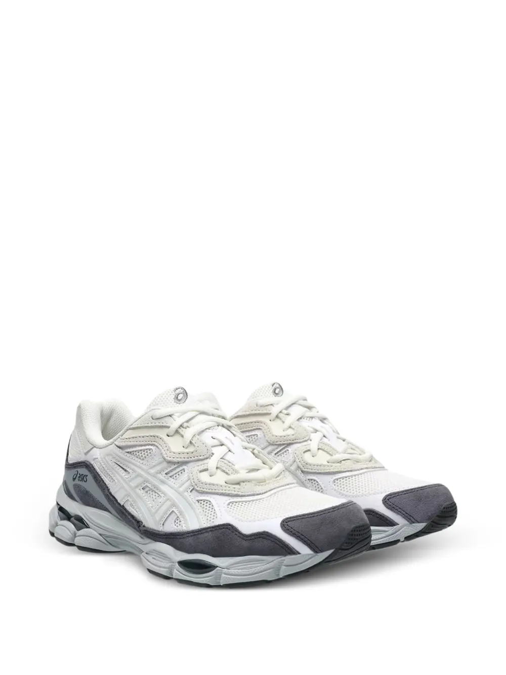 white sneakers,side view