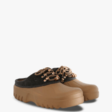 Brown shoes, front view