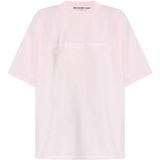 Pink t-shirt, front view
