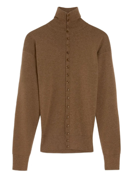 Brown knitwear, front view