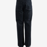 Black pants worn by a person,○showing the pants fit