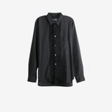Black shirt, front view