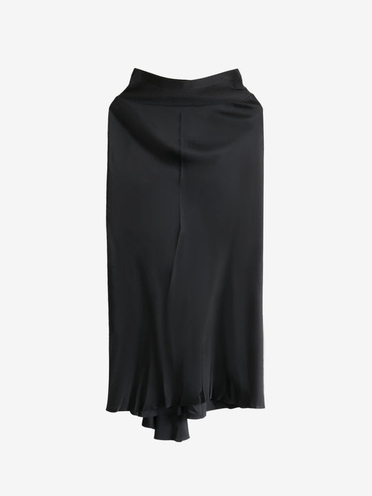 Black skirt, front view