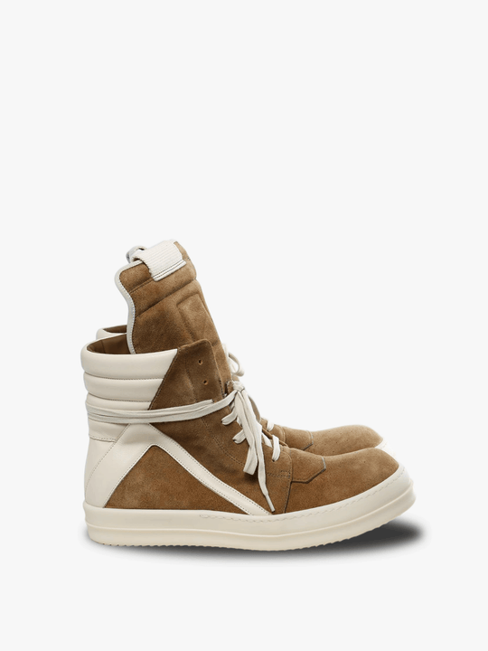 Brown sneaker, front view