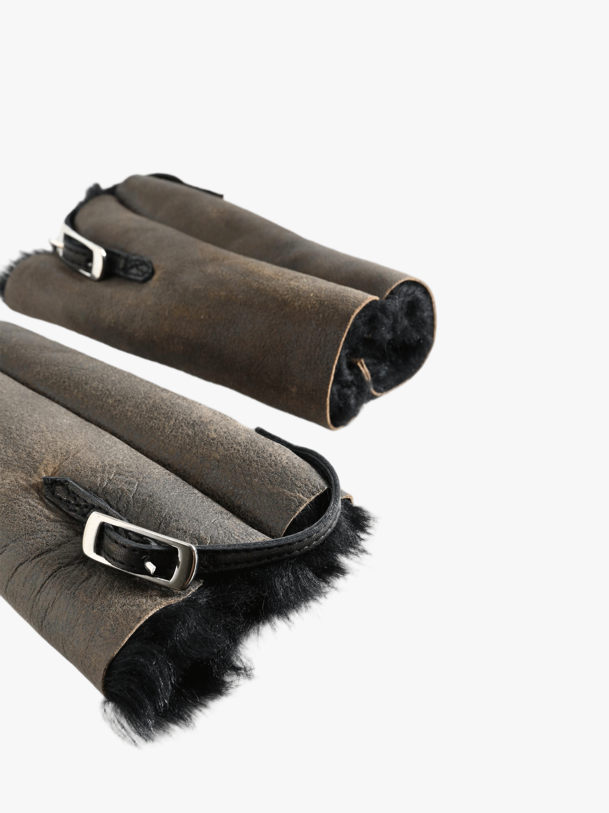 Grey accessories, front view