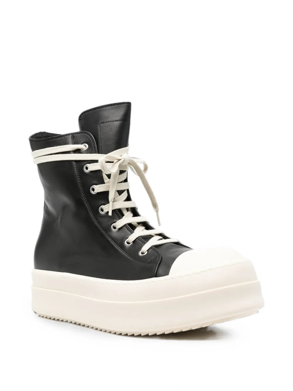 Black shoes, front view